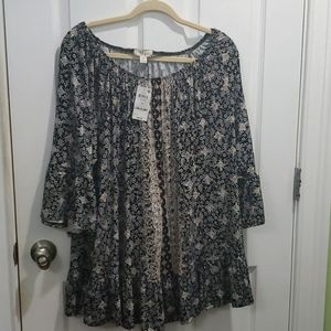 Style co on or off shoulder peasant top 4x